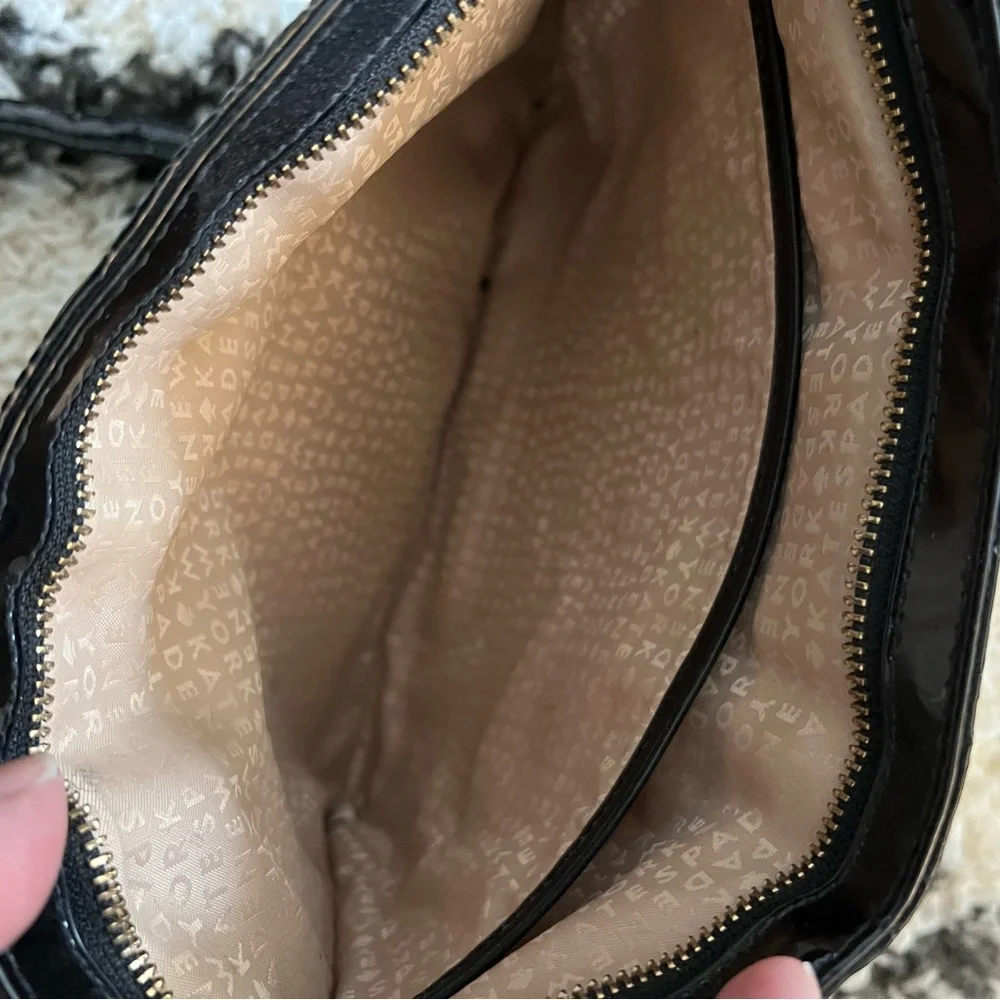 Kate‎ Spade patten leather crossbody purse